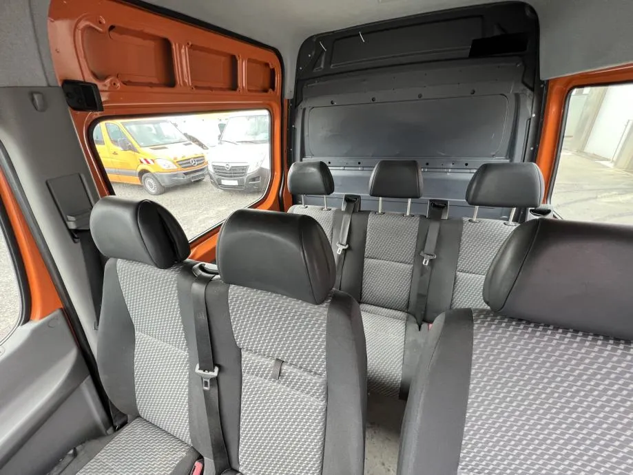 volkswagen crafter 6 sjedala + tovarni prostor, 2013 god. - slika 12