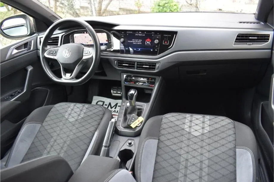 volkswagen taigo 1.0 tsi automatik dsg - r-line - slika 12