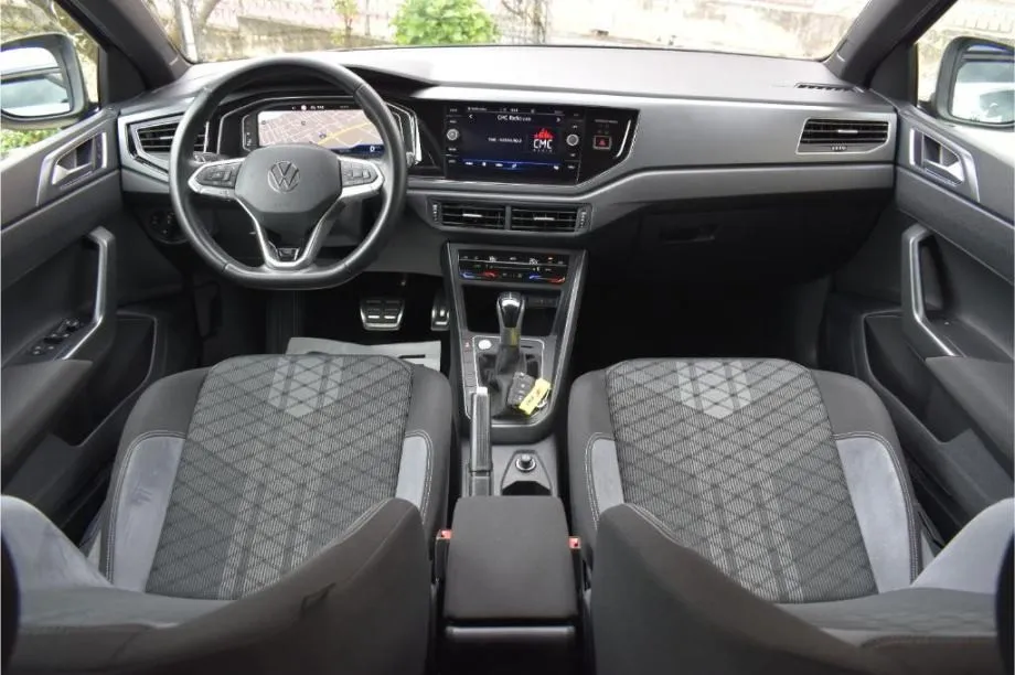 volkswagen taigo 1.0 tsi automatik dsg - r-line - slika 9
