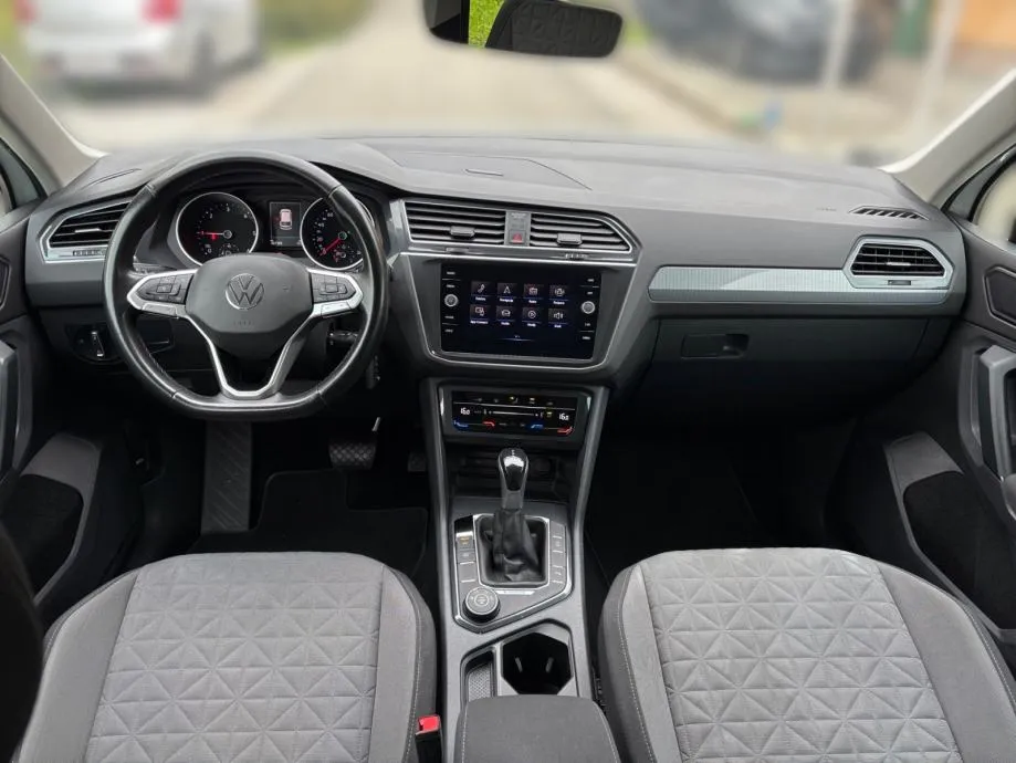 volkswagen tiguan 2.0 tdi life dsg 4motion - slika 9