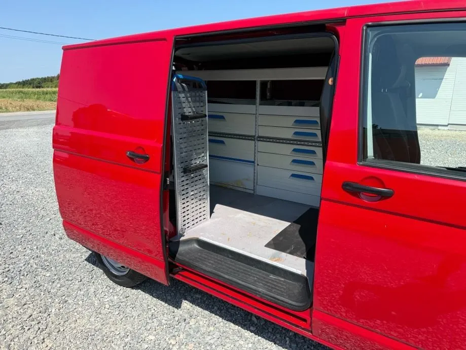 volkswagen transporter t5 sa policama, 2012 god. - slika 10