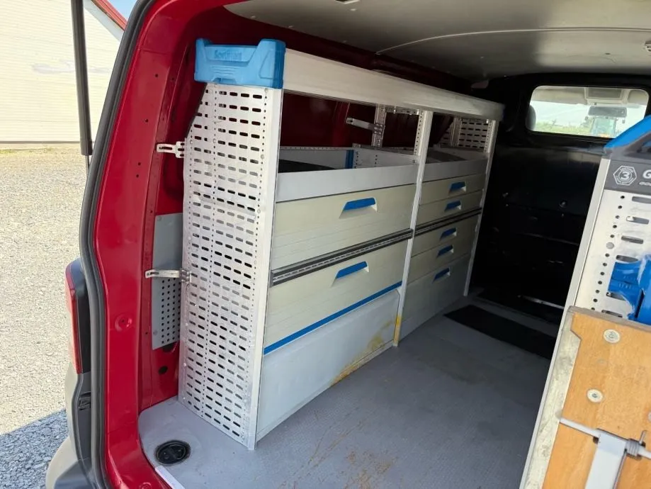 volkswagen transporter t5 sa policama, 2012 god. - slika 11
