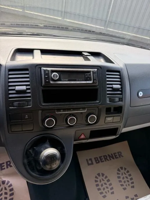 volkswagen transporter t5, 2013 god. - slika 11