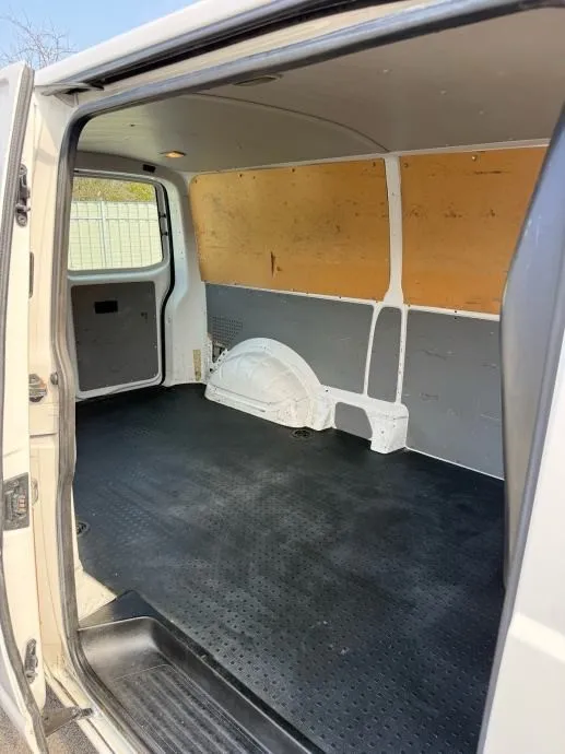 volkswagen transporter t5, 2013 god. - slika 12