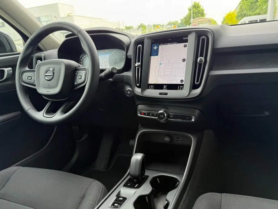 volvo xc40 t2 automatik °virtual°navi°adaptivni temp.°leasing bez učeš - slika 13