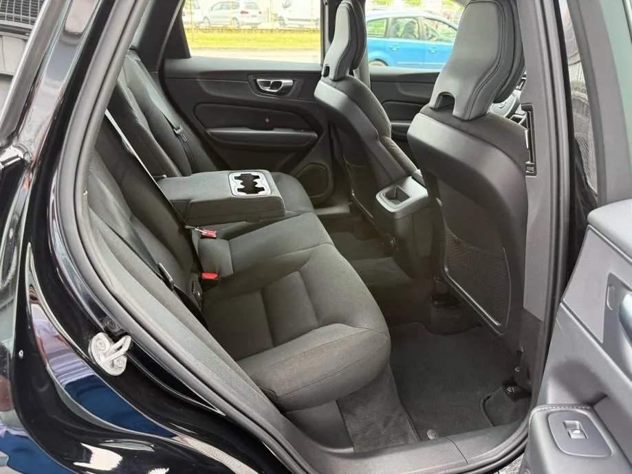 volvo xc60 b4 automatik °virtual°navi°kamera°u pdv-u°leasing bez učešć - slika 22