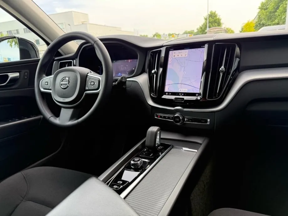 volvo xc60 b4 automatik °virtual°navi°kamera°u pdv-u°leasing bez učešć - slika 13