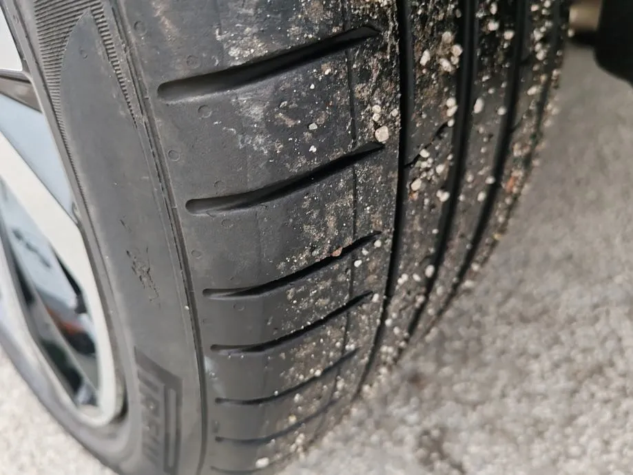volvo xc60 b4 - slika 16