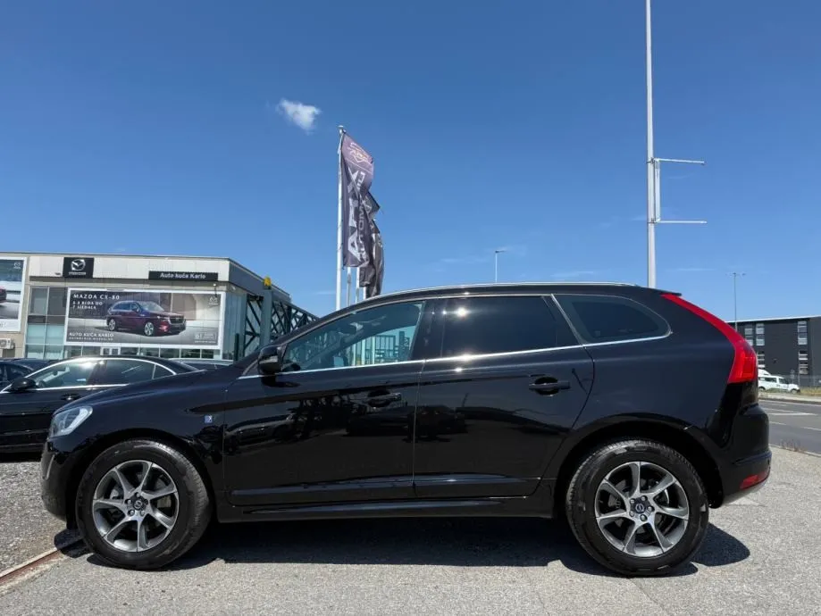 volvo xc60 d4 ocean race automatik °navi°koža°kamera°reg:4/2027° - slika 25