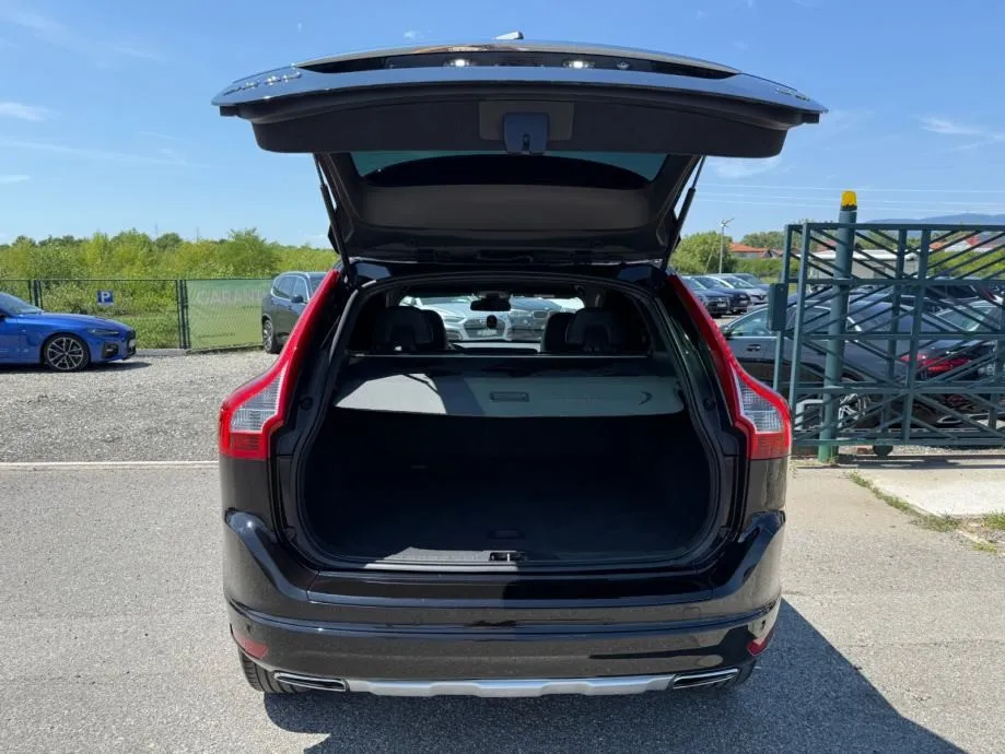 volvo xc60 d4 ocean race automatik °navi°koža°kamera°reg:4/2027° - slika 10