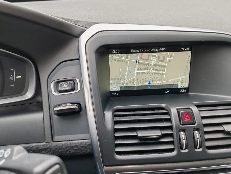 volvo xc60 fwd d4 - slika 13