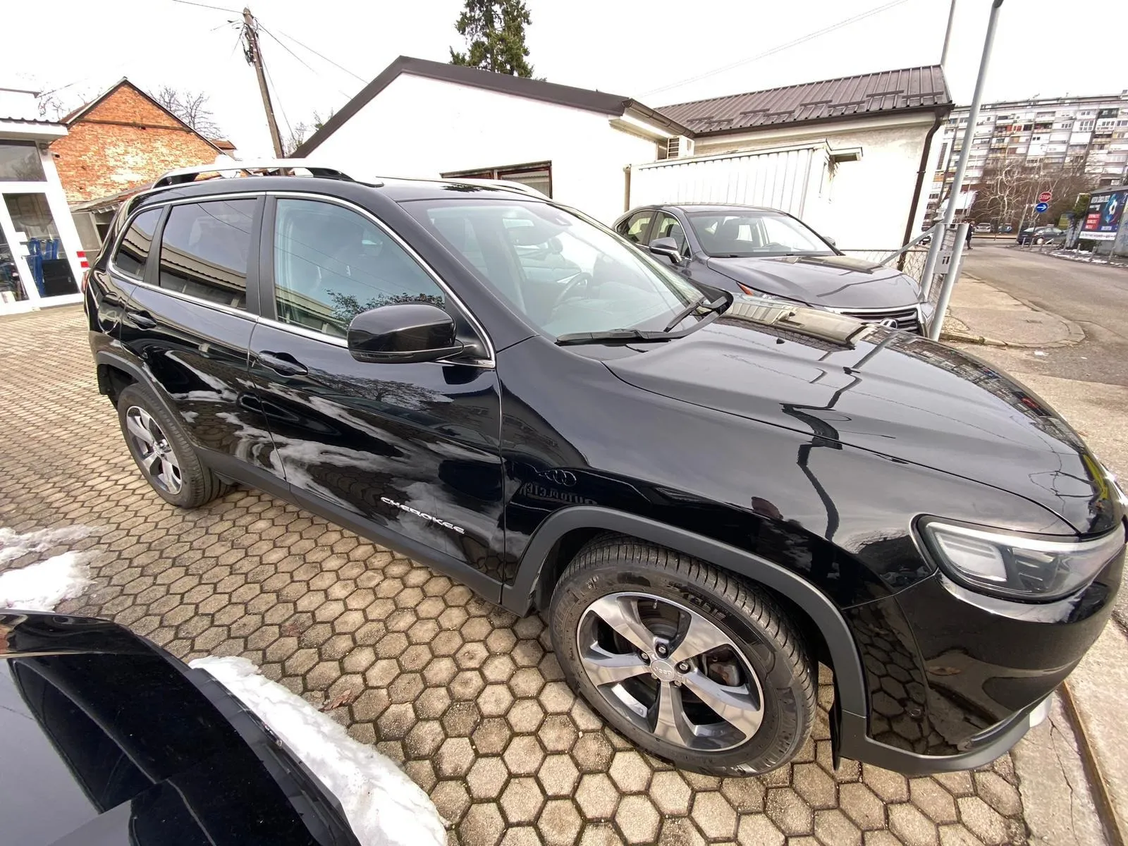 jeep cherokee 2,2 automatik limited 4x4, navi, kamera, 4x garancija!!! - slika 5