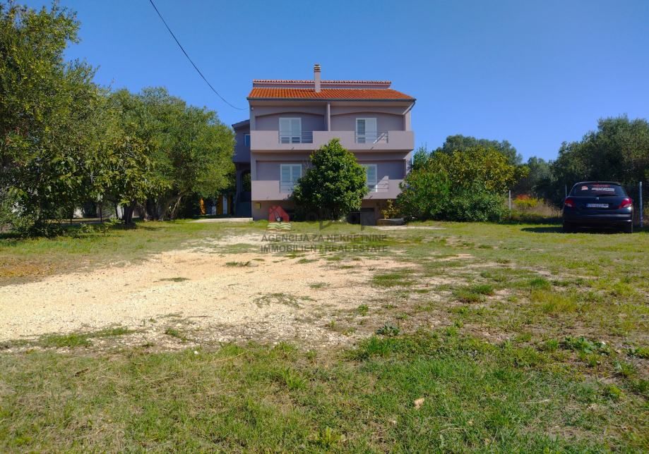 bibinje-apartmanska kuća sa 8 apartmana - slika 3