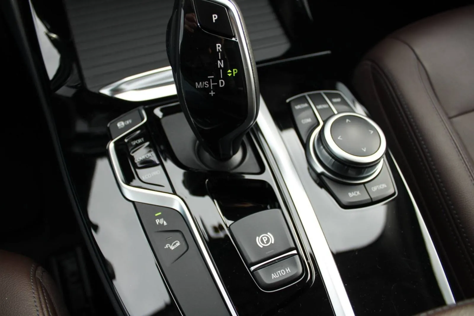 bmw x3 xdrive 20d automatik luxury line *led, navigacija, kamera* - slika 10