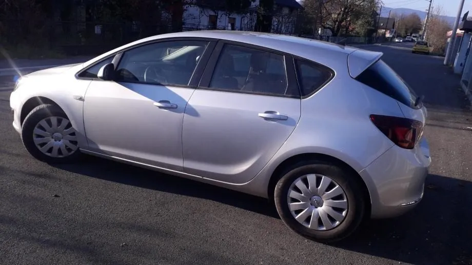 Vrata za Opel Astru J - za razne modele (5 vr, karavan, GTC, 4 vr lim) - Zagreb