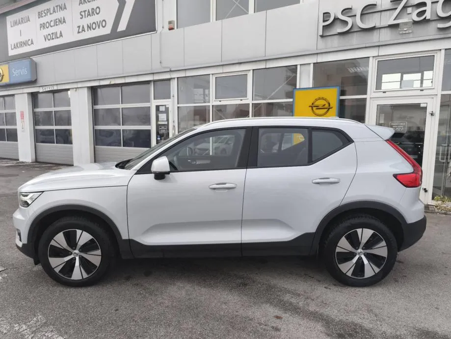 volvo xc40 d3 momentum - 1 godina garancije! - slika 2