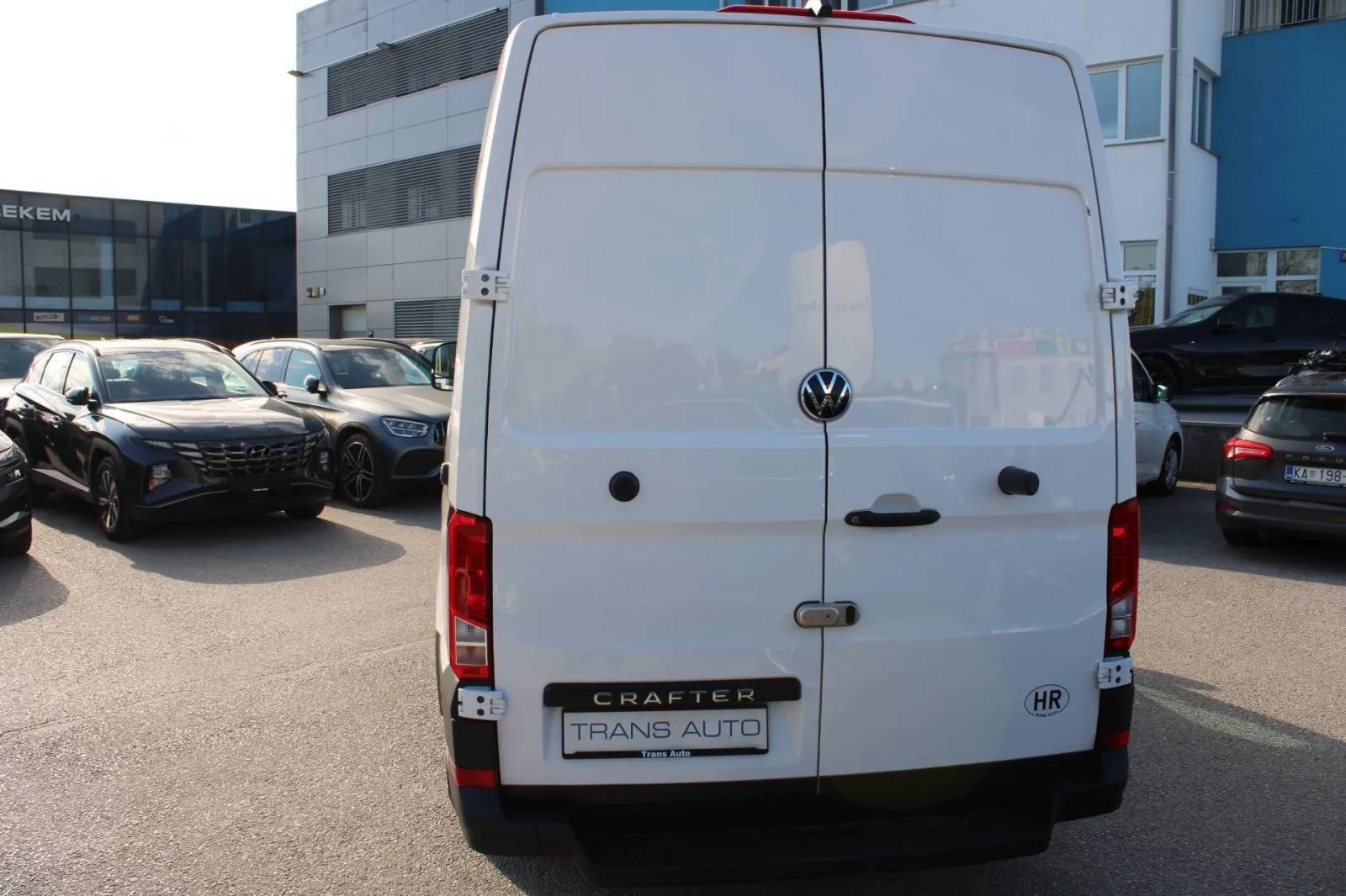 vw crafter 2.0 tdi l3h3 140ks *kamera*, 2024 god. - slika 5