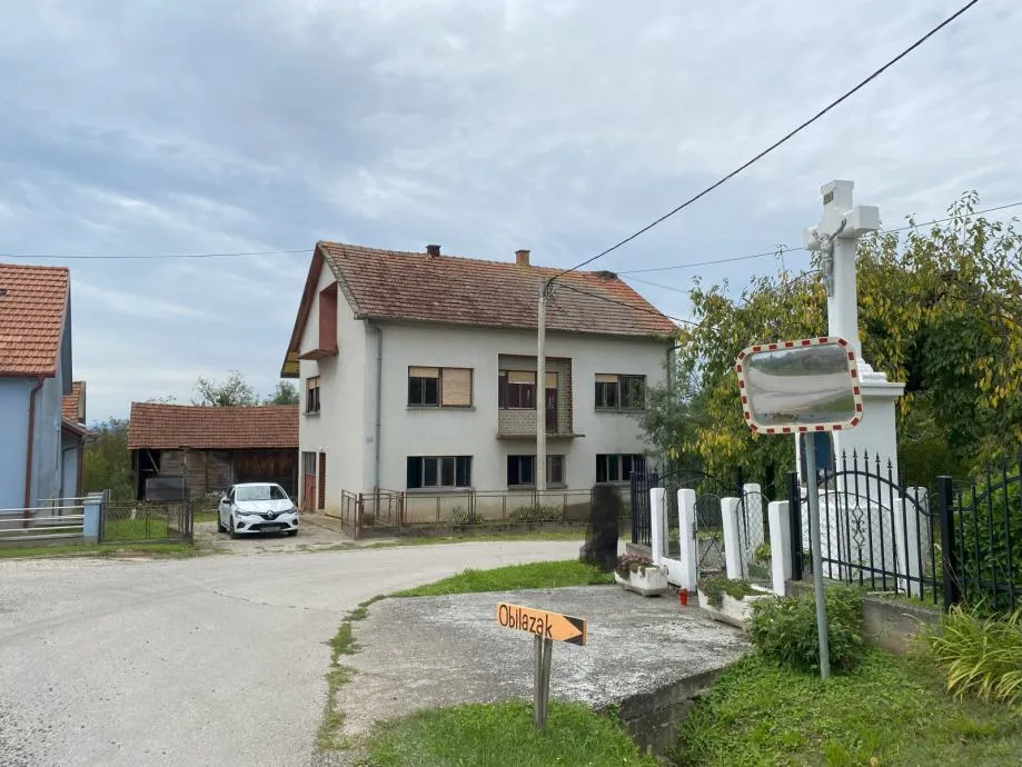 kuća: zabrđe, 250.00 m2 (prodaja) - slika 1