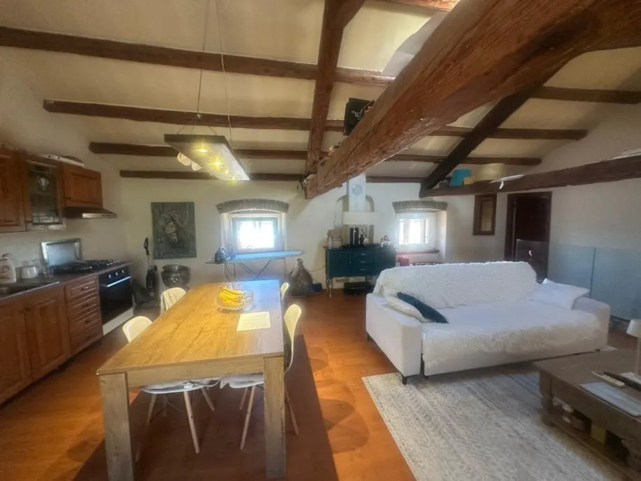 poreč okolica- kamena kuća u centru mjesta (prodaja) - slika 15