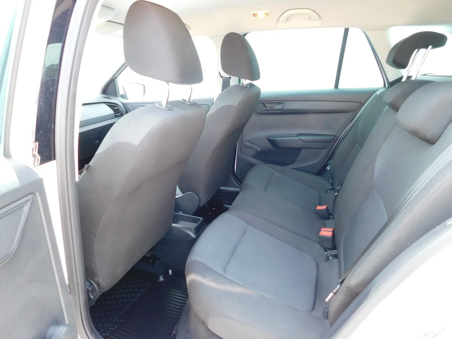 11336 škoda fabia combi simply 1.0 - slika 10