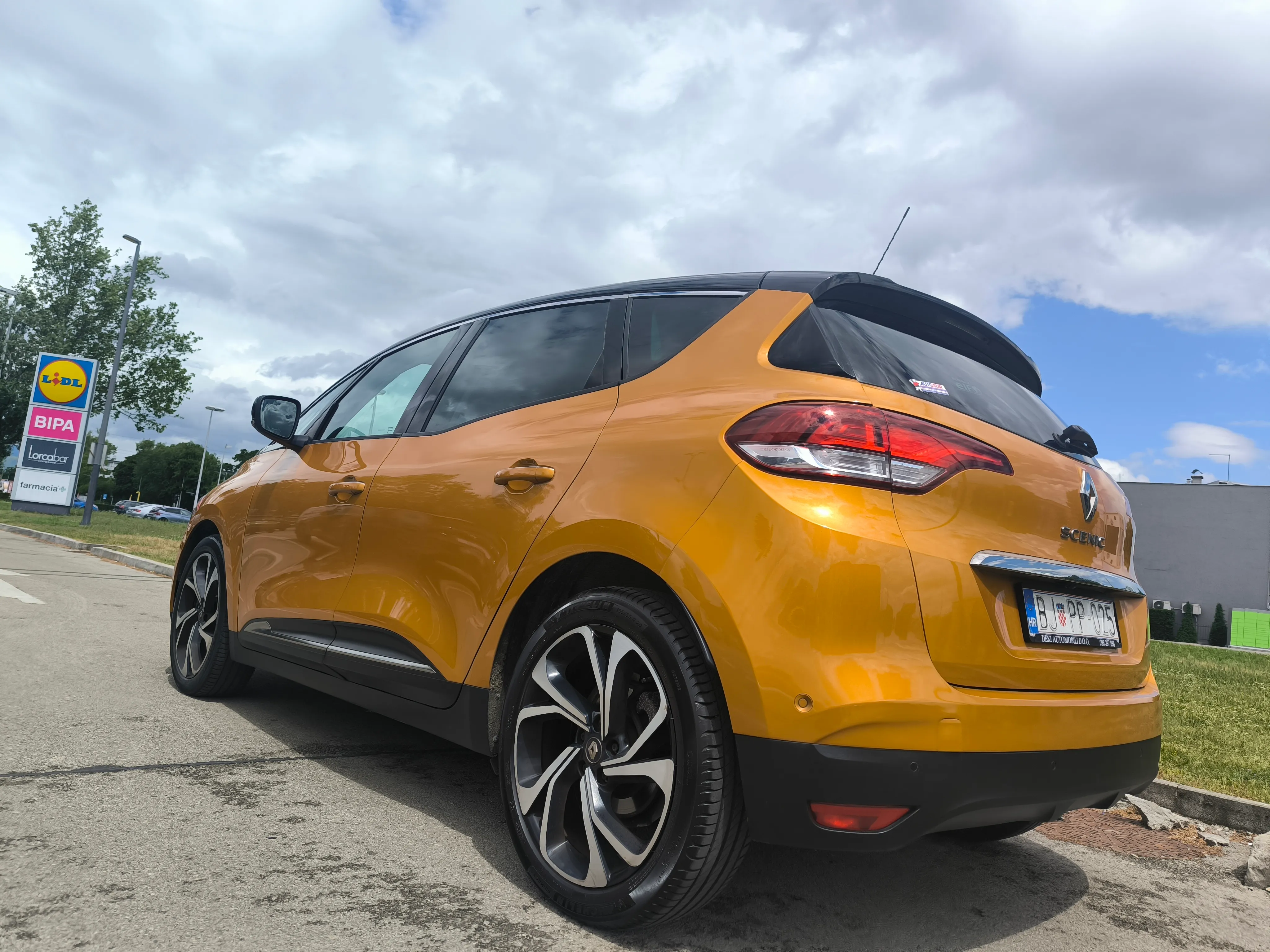 renault scenic dci 120 ,intens, full led, kamera, top stanje - slika 12