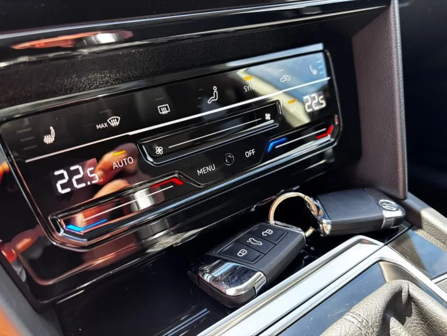 vw arteon 2,0 automatik •2021•147 kw•iqlight•pano•kam•leasingbezučešća - slika 13