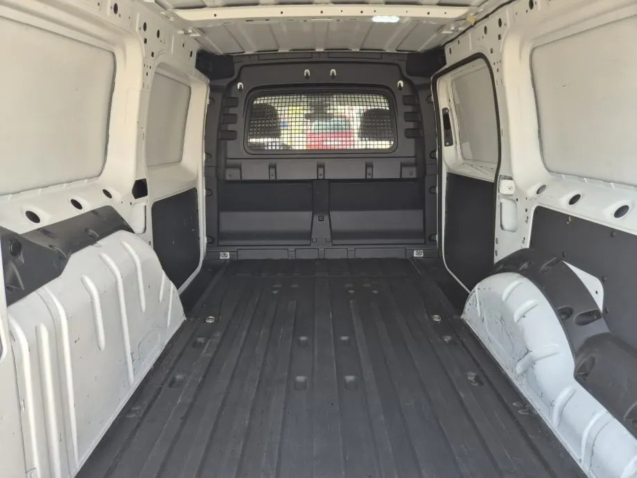 vw caddy 2.0 tdi maxi, odlično stanje, garancija na vozilo..., 2022 go - slika 10