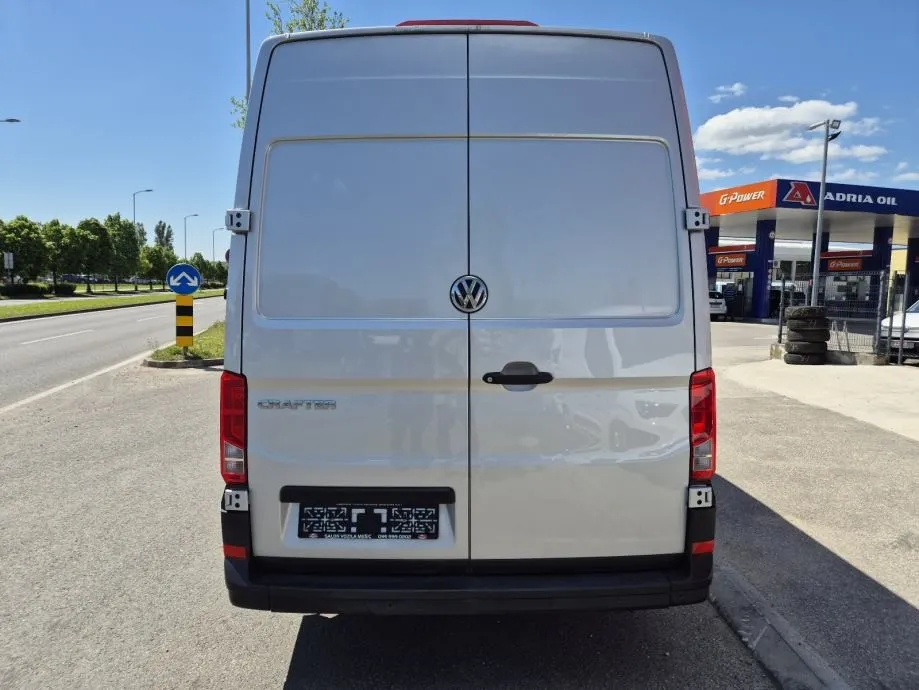vw crafter 2.0 tdi, odlično stanje, garancija na vozilo..., 2021 god. - slika 6