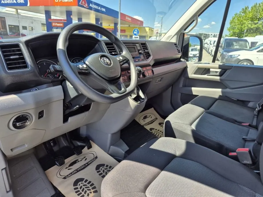 vw crafter 2.0 tdi, odlično stanje, garancija na vozilo..., 2021 god. - slika 12