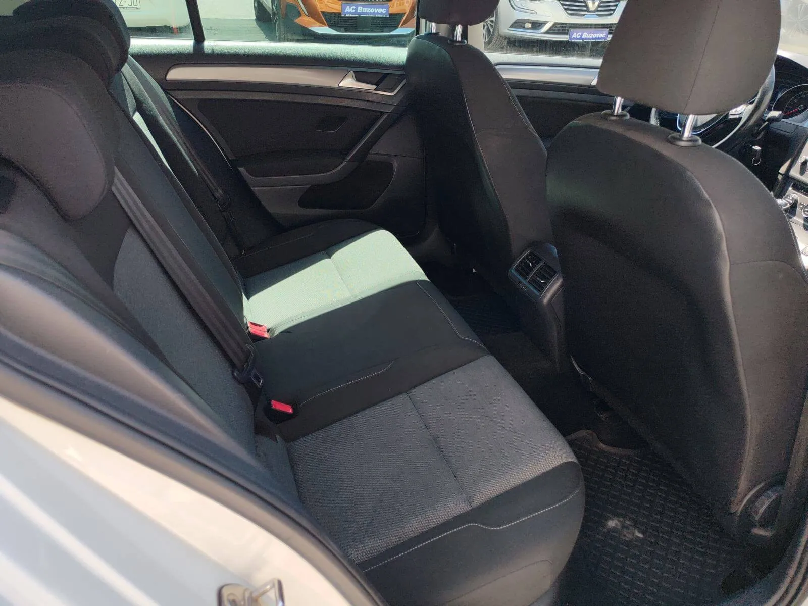 vw golf 7 1,6 tdi bmt - slika 13