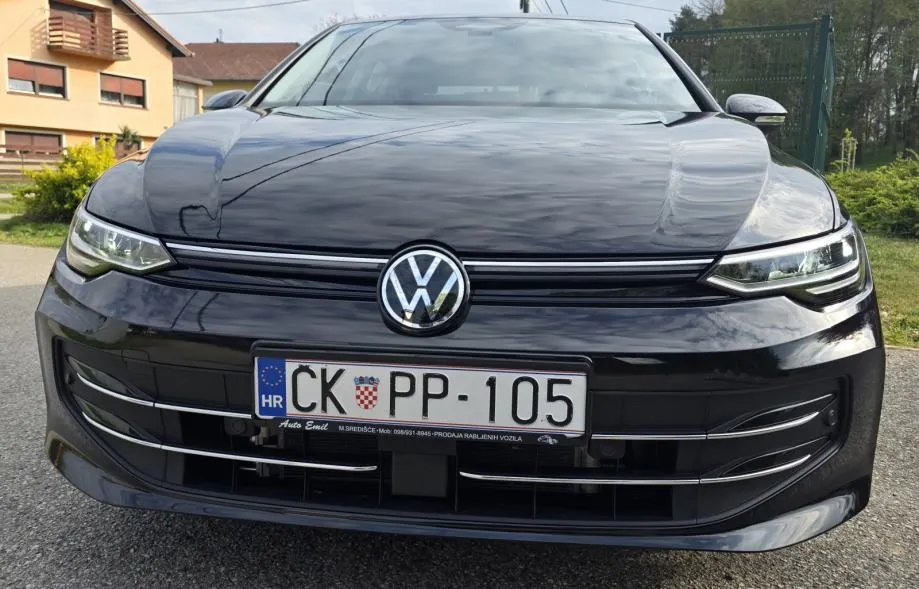 vw golf 8 1,5 etsi - slika 14