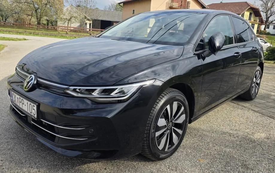 vw golf 8 1,5 etsi - slika 16