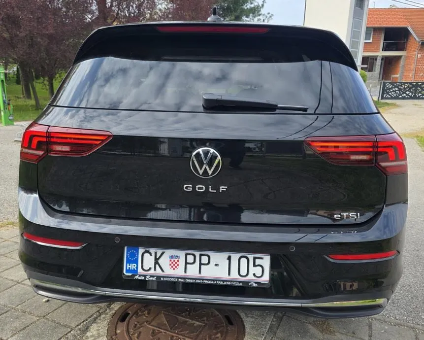 vw golf 8 1,5 etsi - slika 11