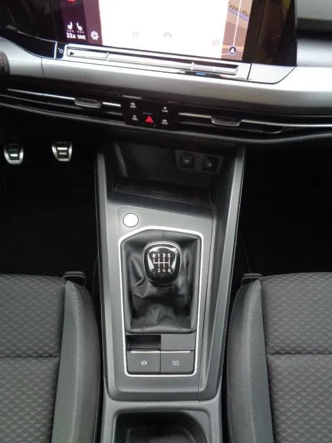vw golf 8 2,0 tdi active/nav/virt/led/temp+/grsj+upr/lanas/mrk/paas/.. - slika 24