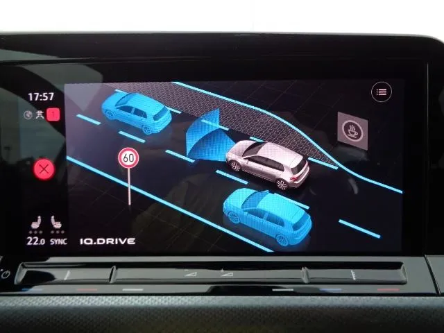 vw golf 8 2,0 tdi active/nav/virt/led/temp+/grsj+upr/lanas/mrk/paas/.. - slika 22