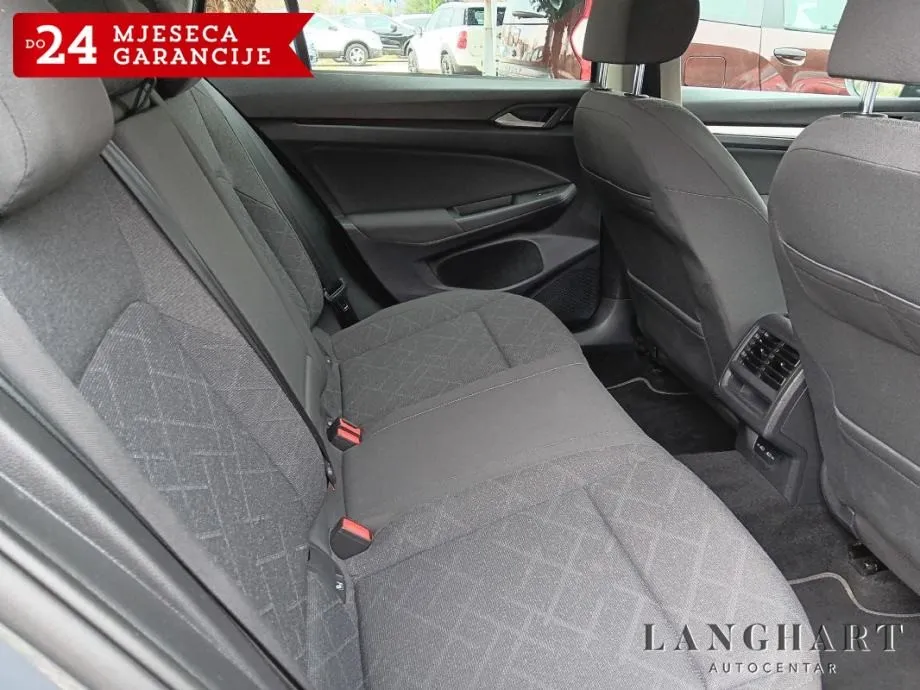 vw golf 8 2.0 tdi dsg,ambient,servis,reg.do 07/26,leasing bez učešća ! - slika 16