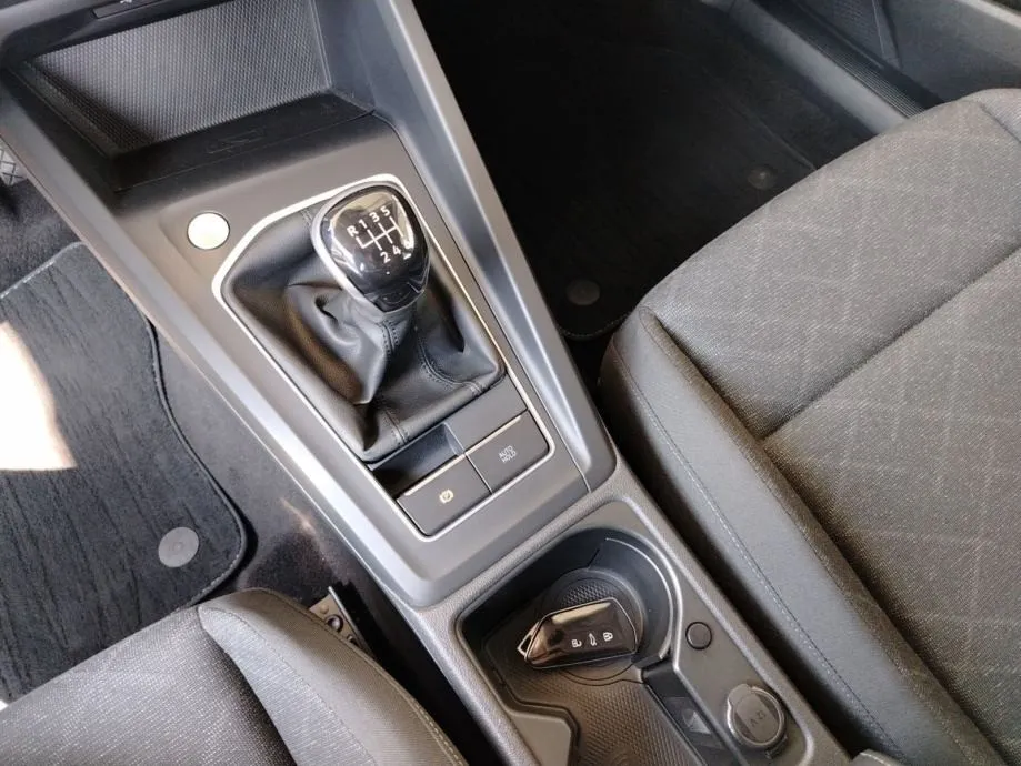 vw golf 8 2,0 tdi dsg life - slika 13