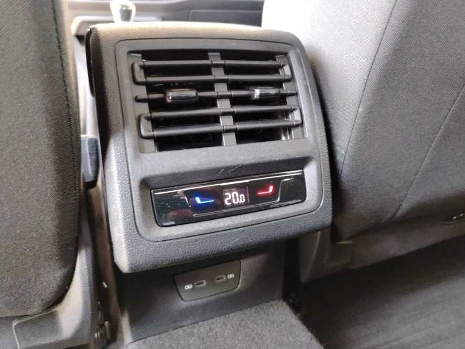 vw golf 8 2,0 tdi dsg life - slika 18