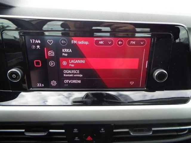 vw golf 8 2,0 tdi; hr auto; 60 tkm; virtual; pdc; line assist; u pdv-u - slika 18