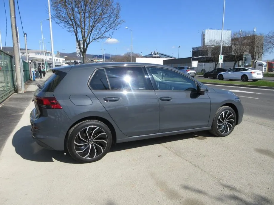 vw golf 8 2,0 tdi life,115ks,navi,rik.kamera,led,virtual,toop stanje,. - slika 4