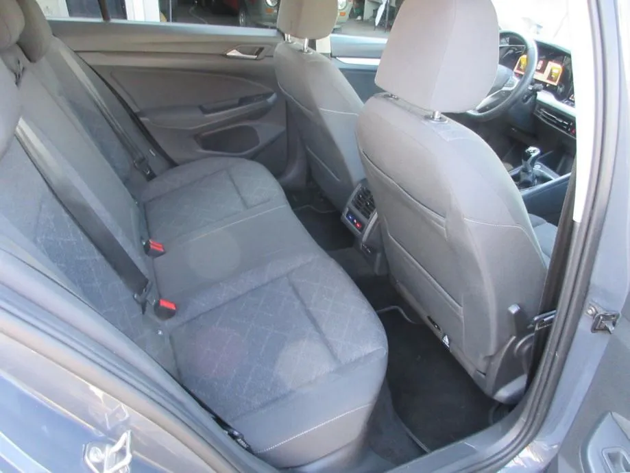 vw golf 8 2,0 tdi life,115ks,navi,rik.kamera,led,virtual,toop stanje,. - slika 12