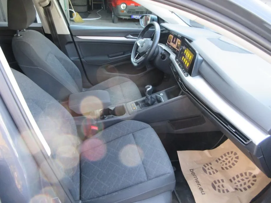 vw golf 8 2,0 tdi life,115ks,navi,rik.kamera,led,virtual,toop stanje,. - slika 10