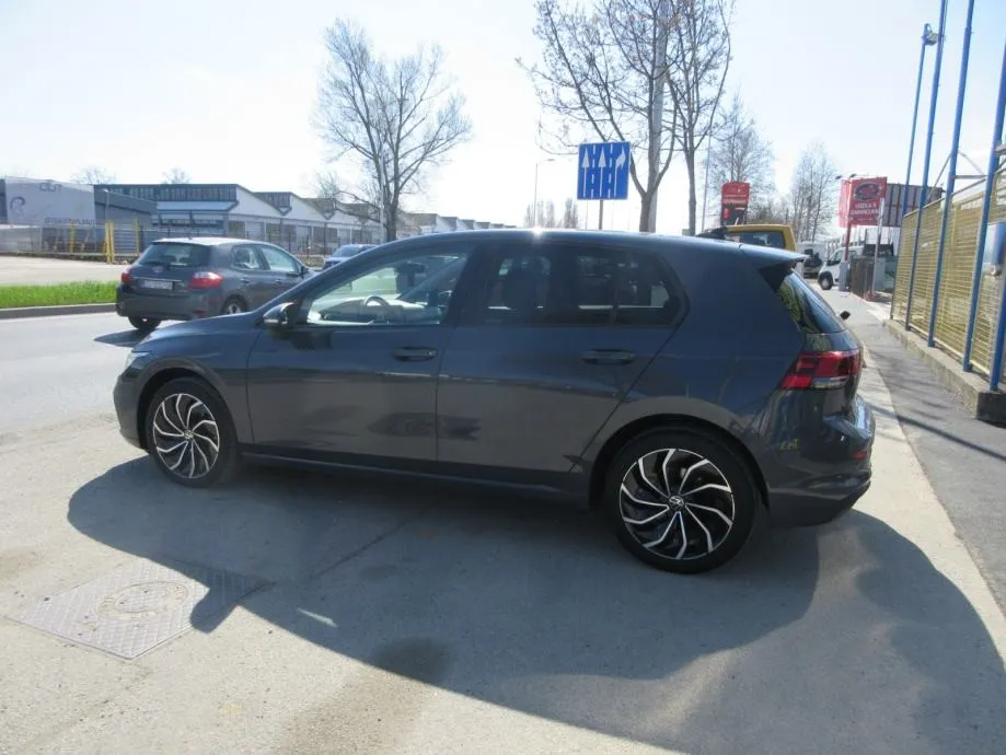 vw golf 8 2,0 tdi life,115ks,navi,rik.kamera,led,virtual,toop stanje,. - slika 6