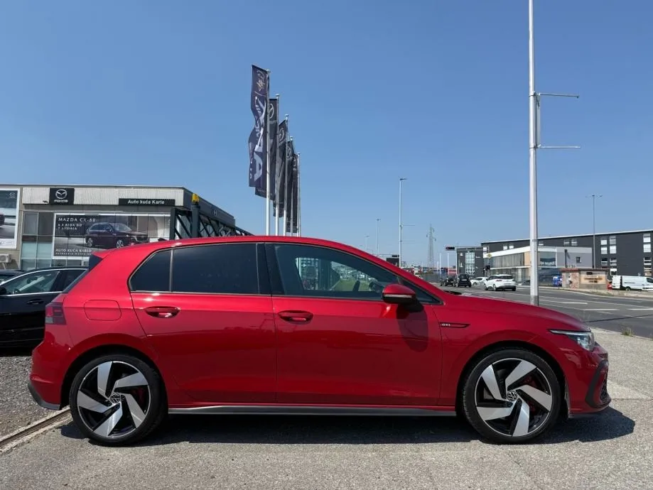 vw golf 8 2,0 tsi °navi°kamera°ambi. light°grijanje sjedala°reg:9/2026 - slika 5