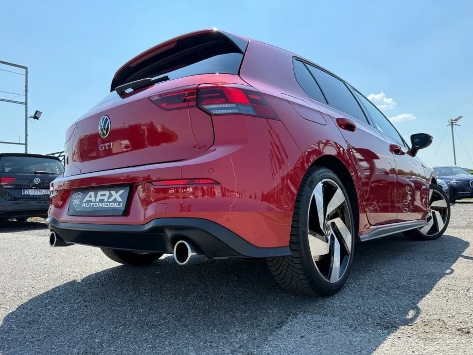 vw golf 8 2,0 tsi °navi°kamera°ambi. light°grijanje sjedala°reg:9/2026 - slika 26