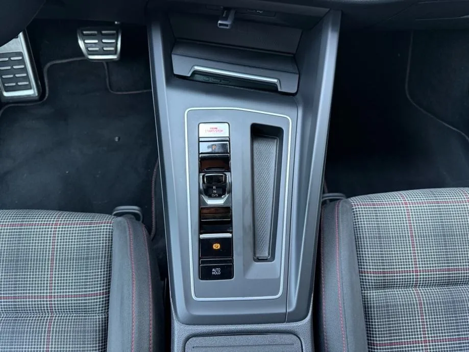 vw golf 8 2,0 tsi °navi°kamera°ambi. light°grijanje sjedala°reg:9/2026 - slika 15