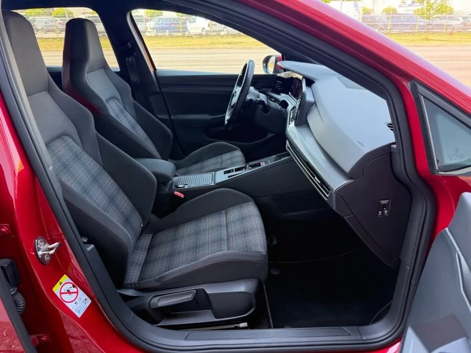 vw golf 8 2,0 tsi °navi°kamera°ambi. light°grijanje sjedala°reg:9/2026 - slika 23