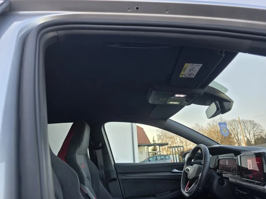 vw golf 8 2,0 tsi - slika 17