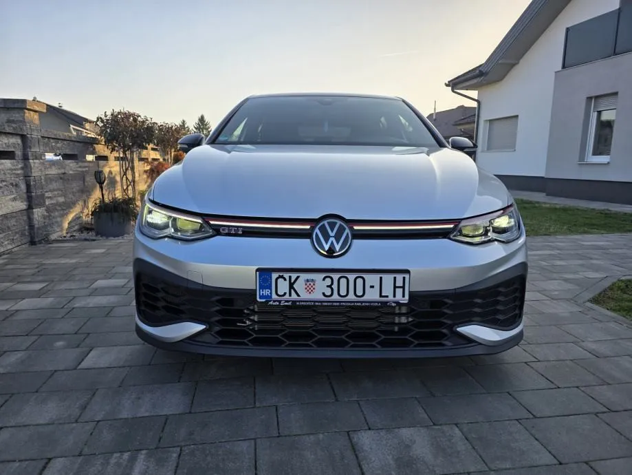 vw golf 8 2,0 tsi - slika 22
