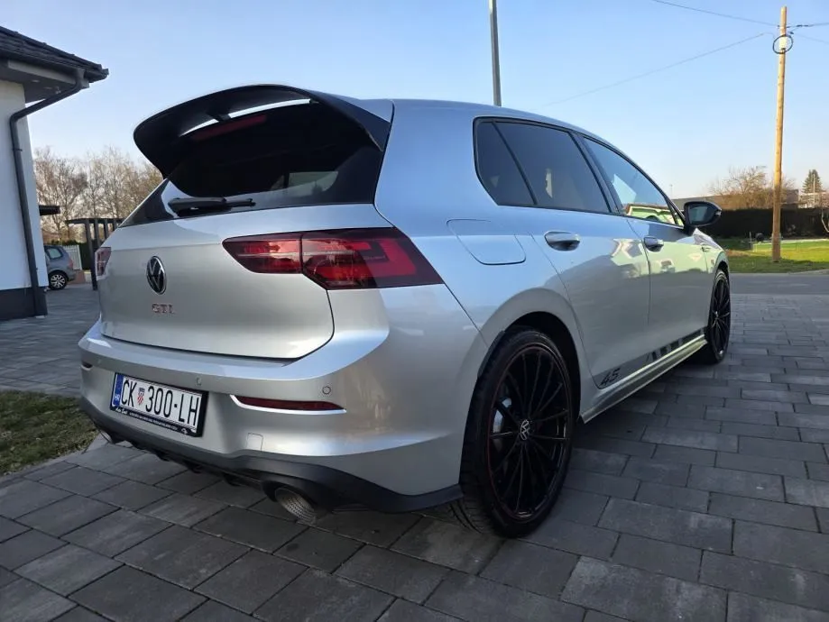 vw golf 8 2,0 tsi - slika 2